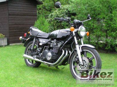 1977 Yamaha XS 750 photo